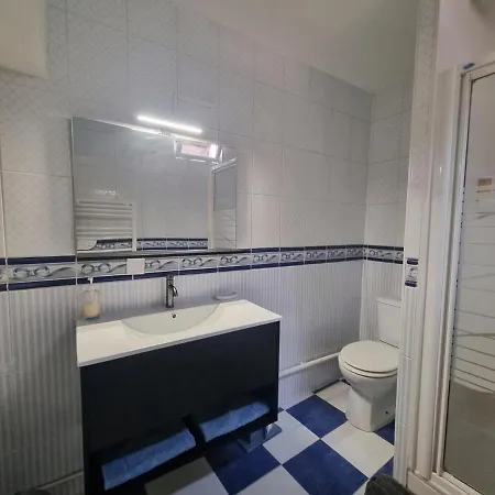 De Charme Avec Terrasse, Jardin Et Jeux - Inclus, Lits Faits, Linge Fourni A - Fr-1-496-300 * Saint-Galmier